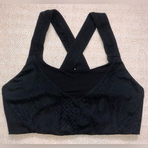 Lululemon sports bra